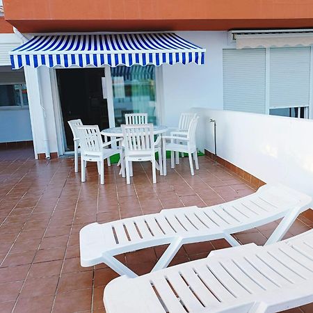 Vila Casa Familiar A Pie De Piscina Vera Exteriér fotografie