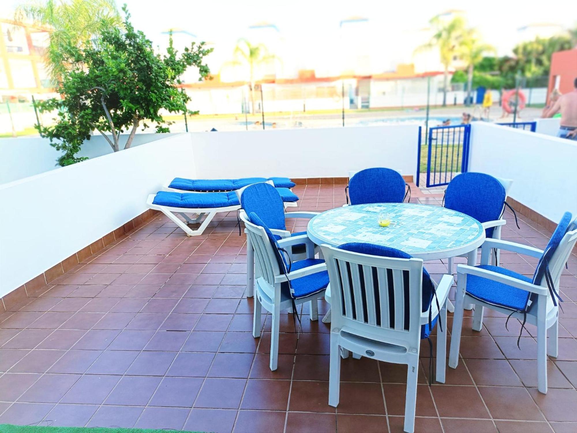 Vila Casa Familiar A Pie De Piscina Vera Exteriér fotografie